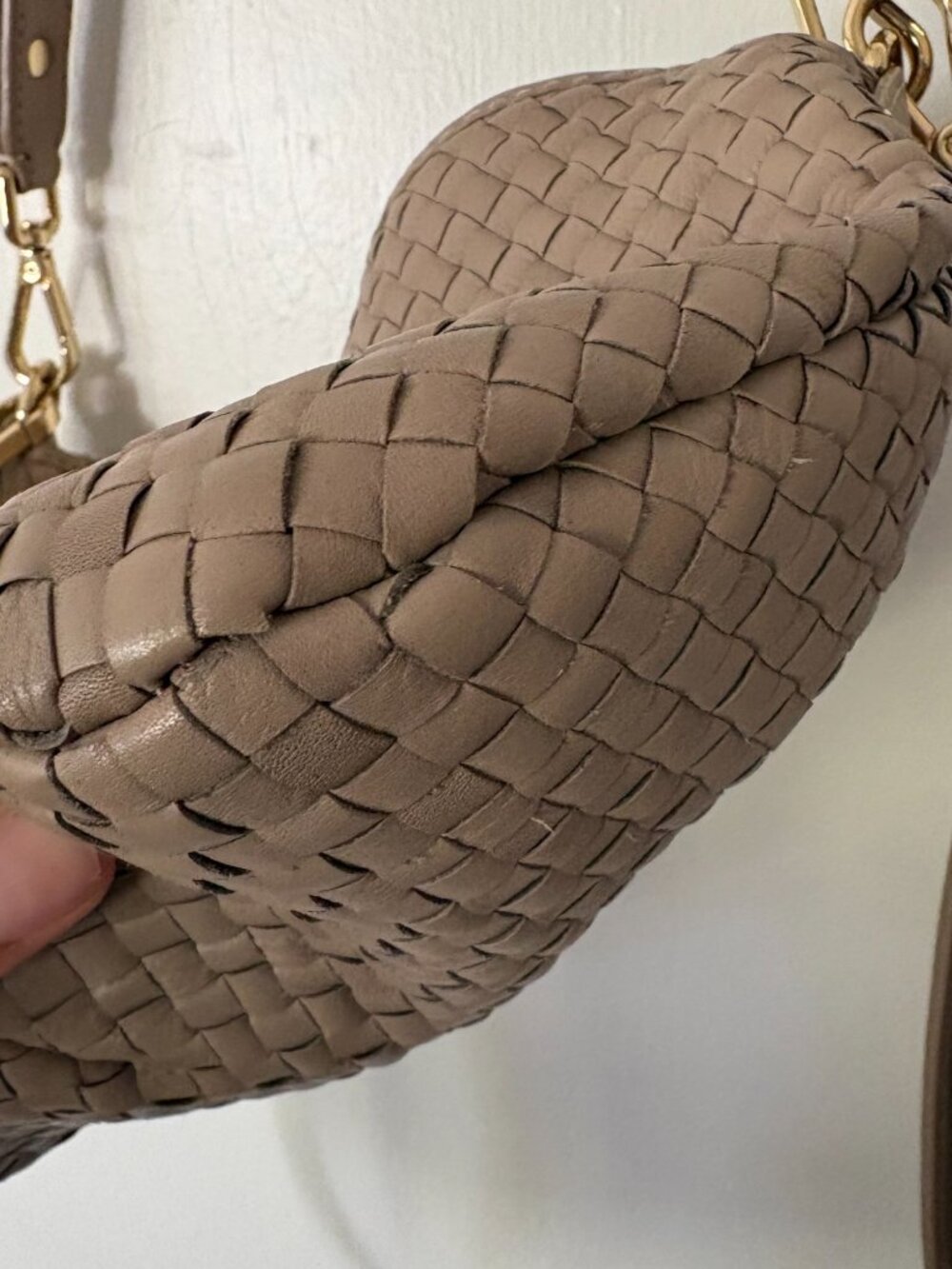 Quince Italian Handwoven Leather Mini Shoulder Bag Taupe - Picture 7 of 8